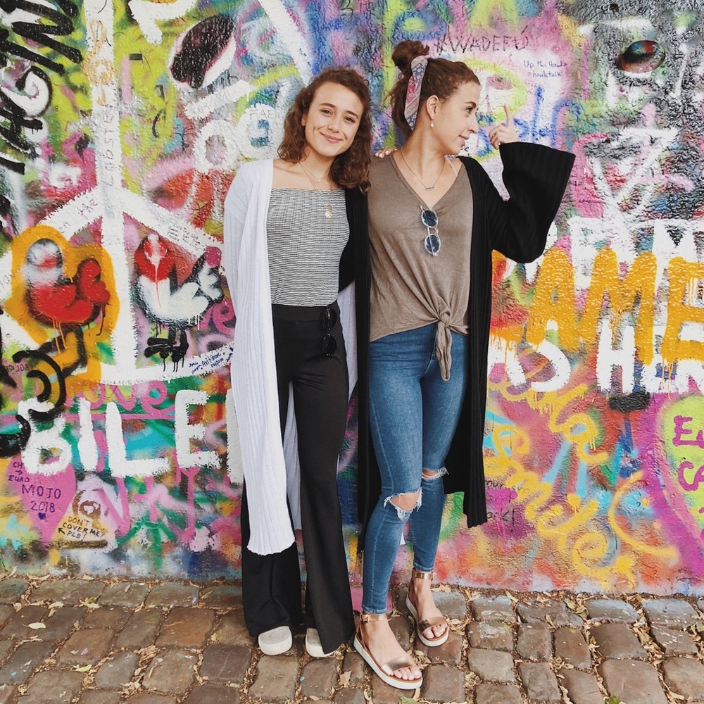 Meet your Posher, Ava